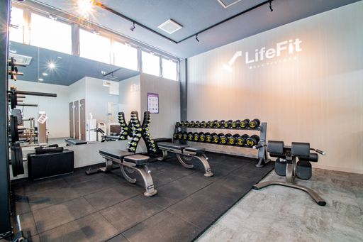 LifeFit 玉手店のフリーウエイトの場所